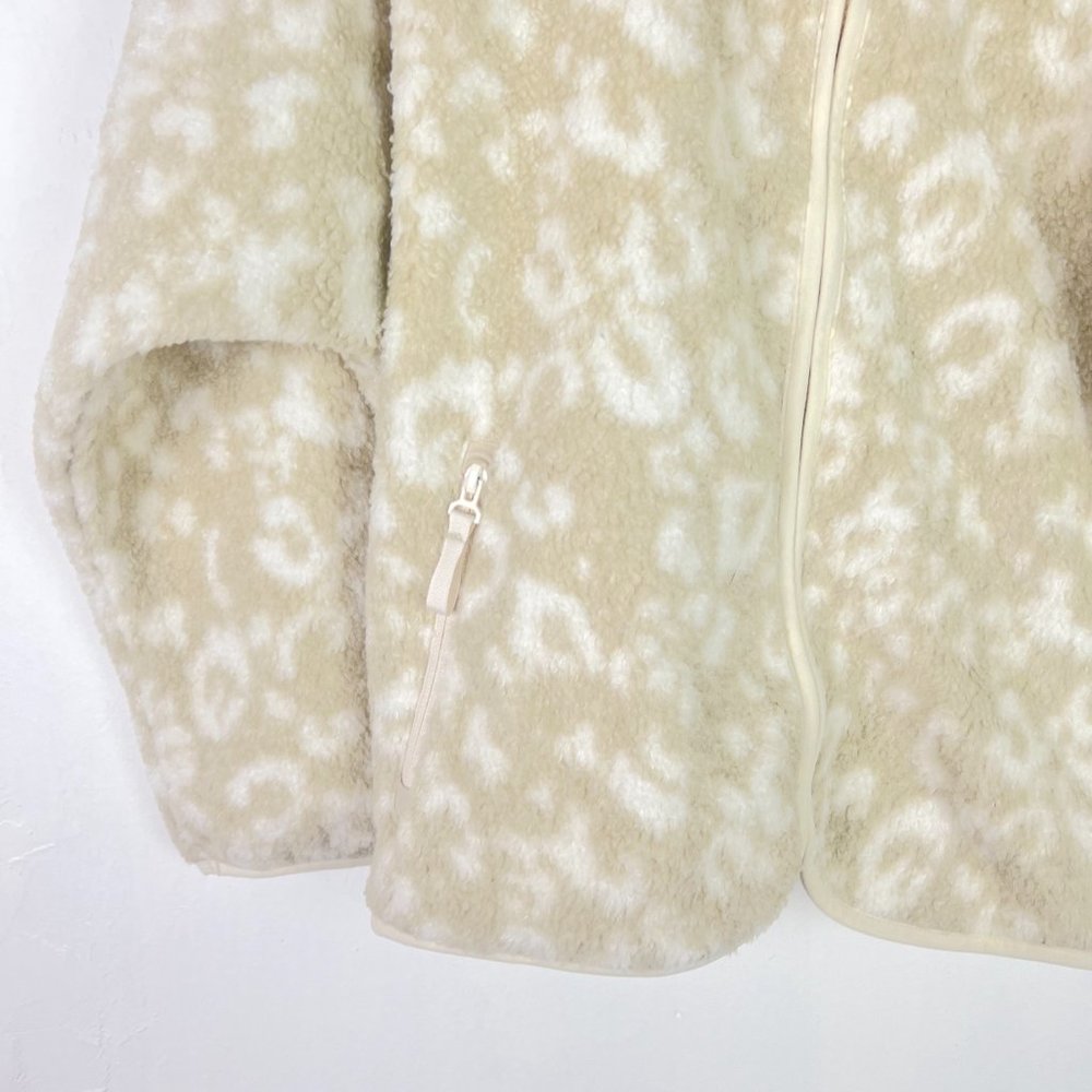 NWT All In Motion Sherpa Jacket Beige Leopard Size Small S NEW - Picture 4 of 13